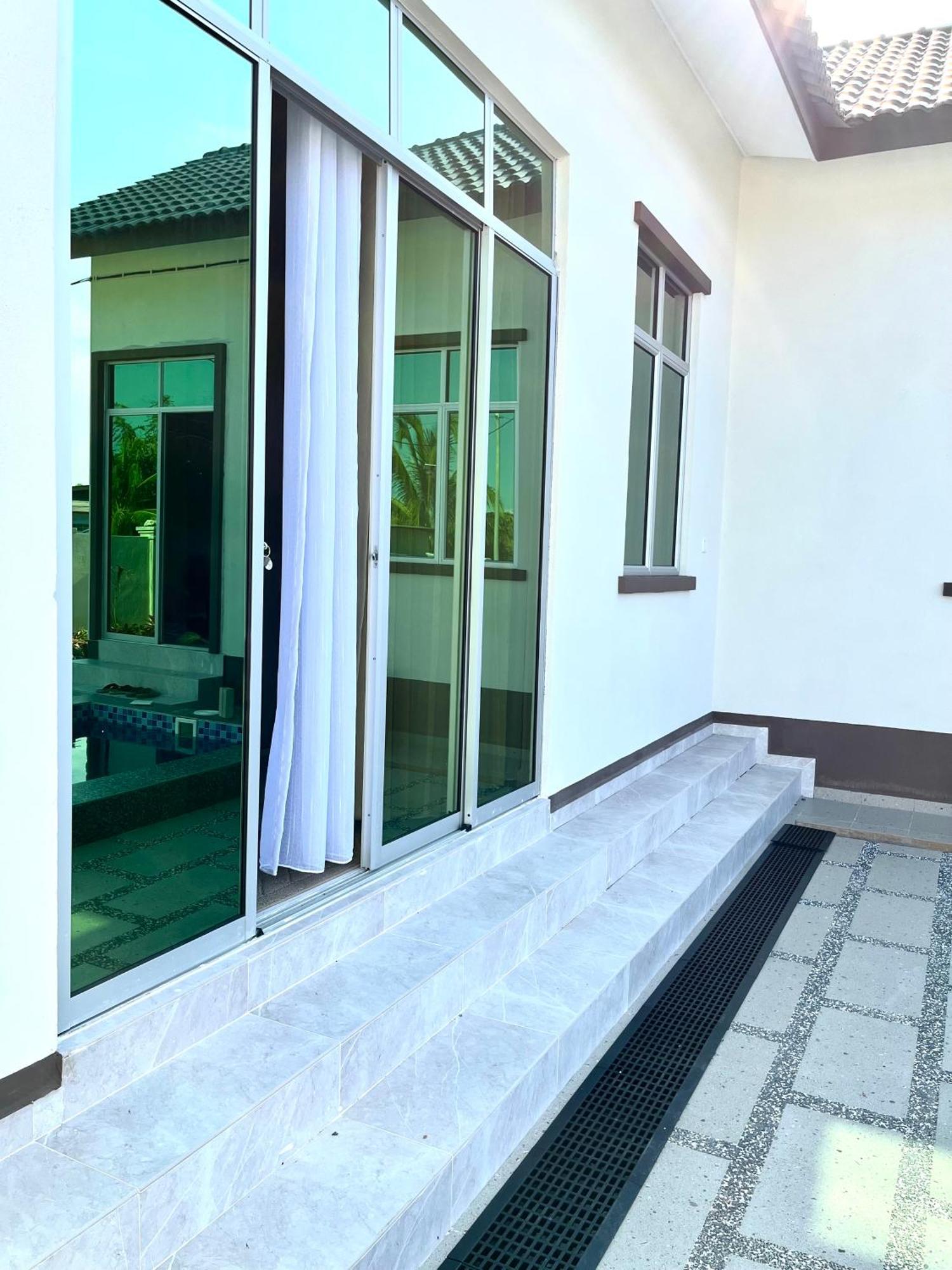 The Broms Villa 瓜拉丁加奴 外观 照片