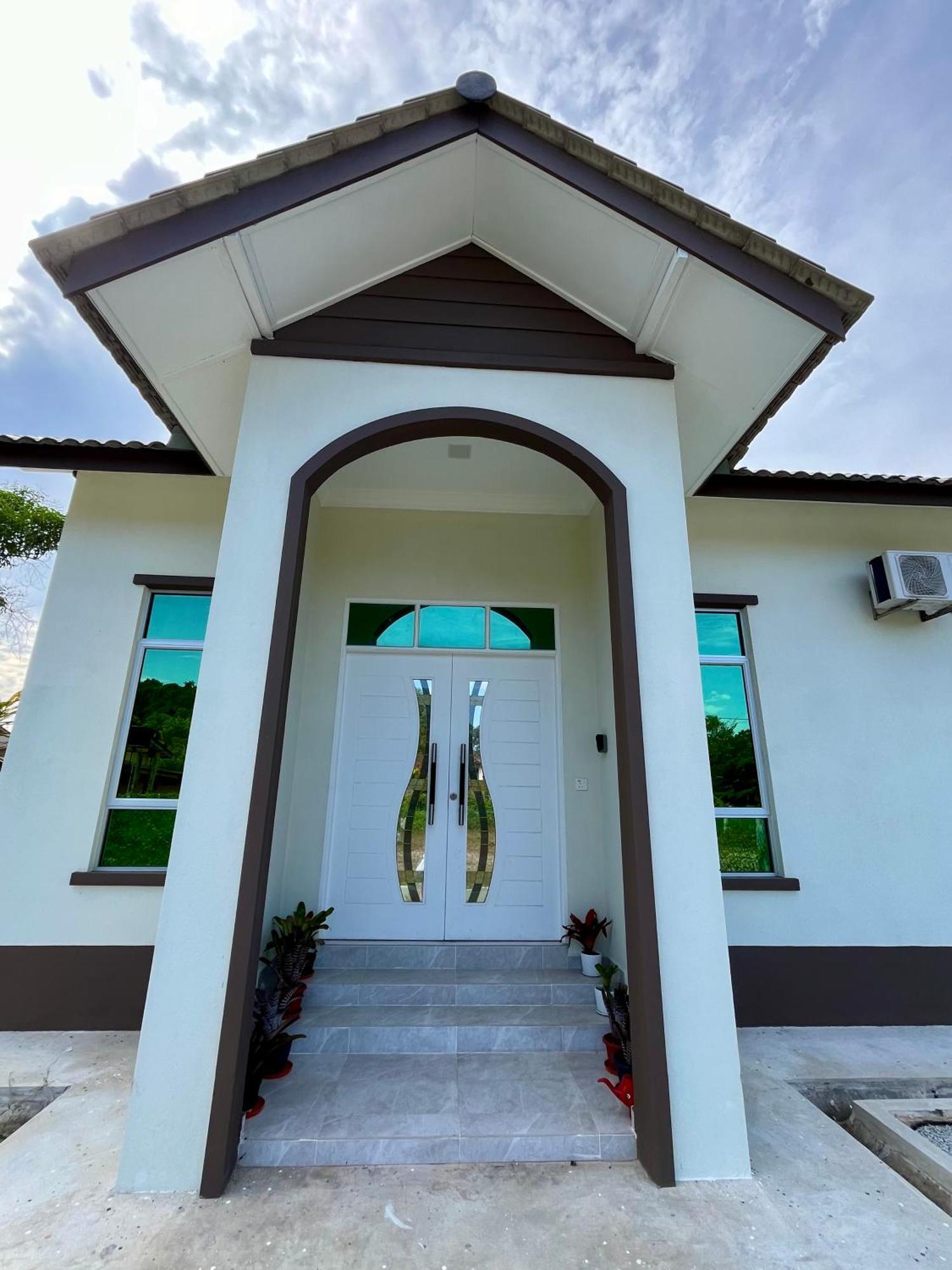 The Broms Villa 瓜拉丁加奴 外观 照片