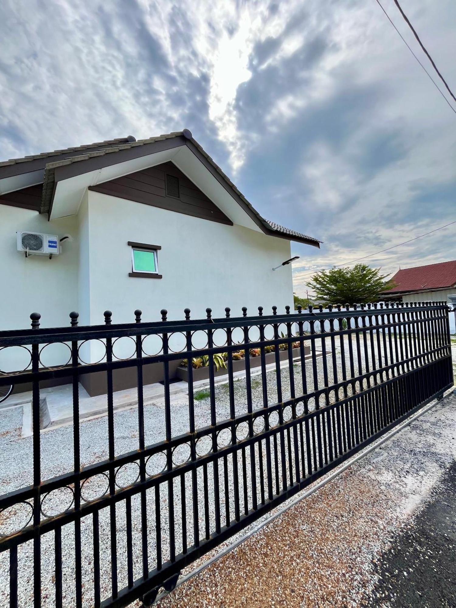 The Broms Villa 瓜拉丁加奴 外观 照片